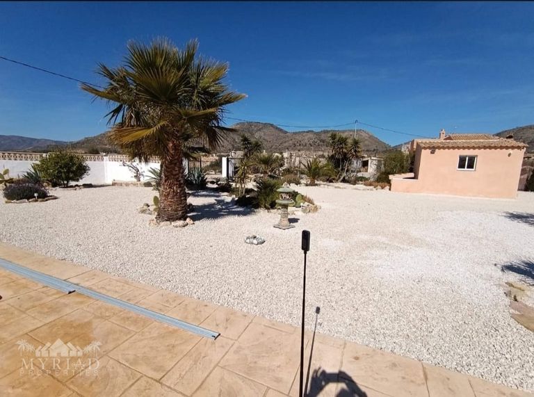 Property thumbnail 17
