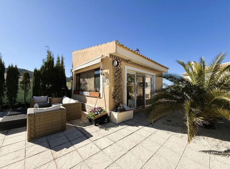 Property thumbnail 12