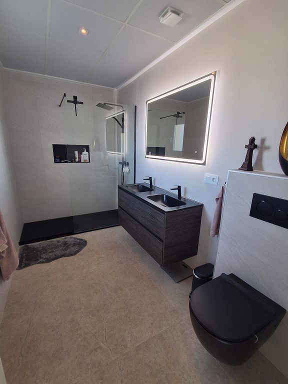Property thumbnail 28