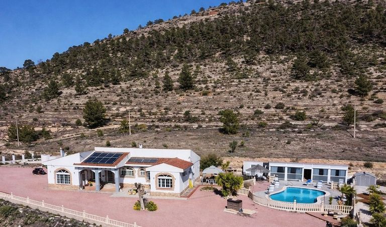 4 bedroom Detached Villa in Monovar, Costa Blanca - Property IV6047