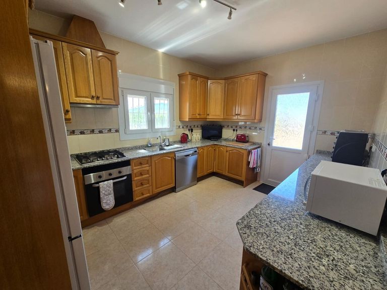 Property thumbnail 13