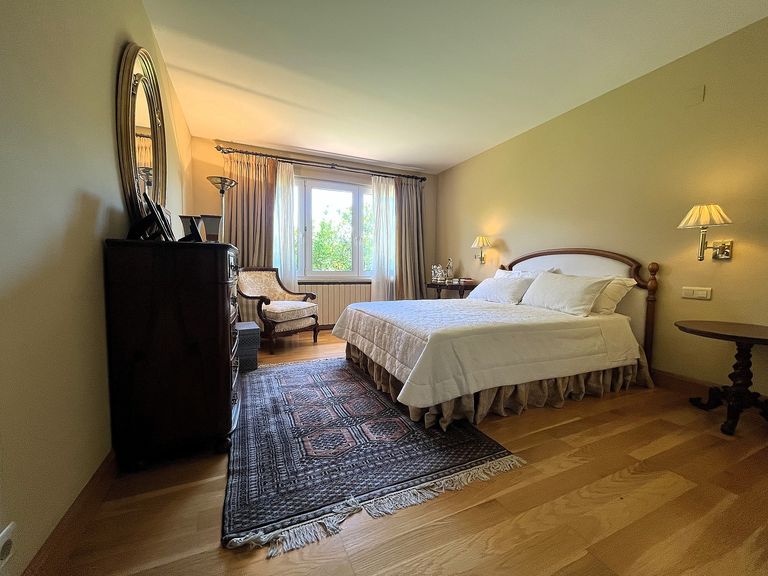 Property thumbnail 12