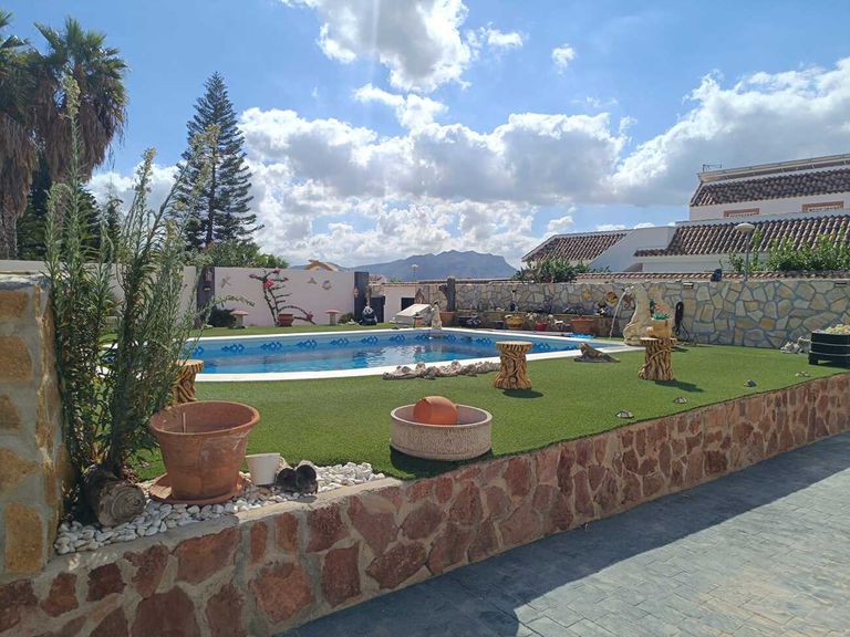 Property thumbnail 8