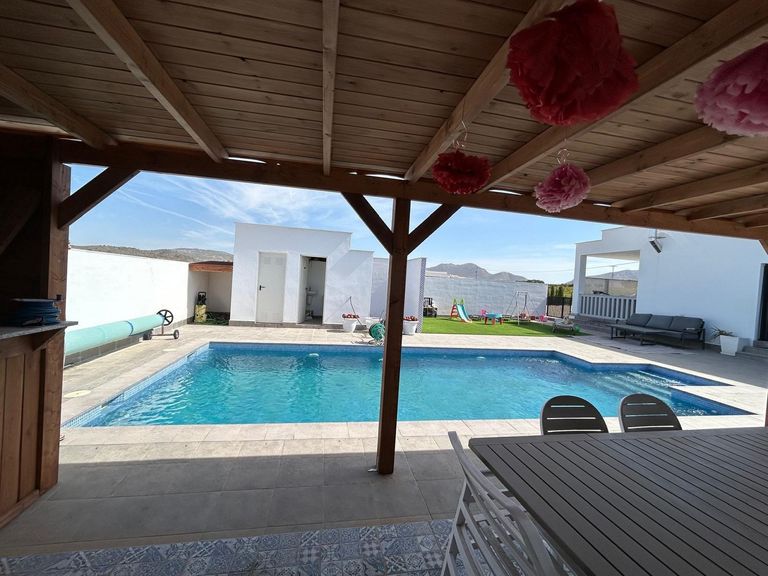 Property thumbnail 11