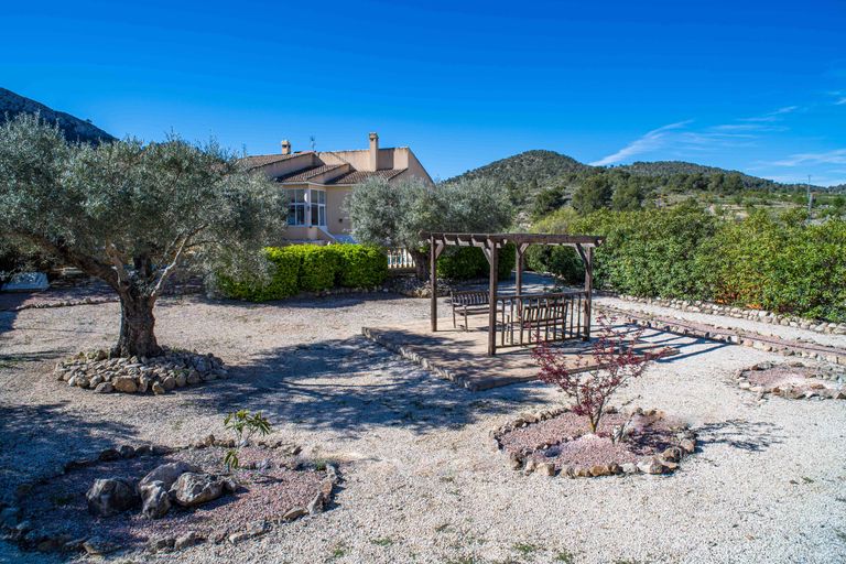 Property thumbnail 9