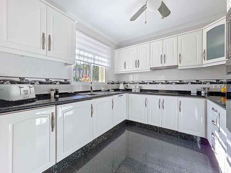 Property thumbnail 28