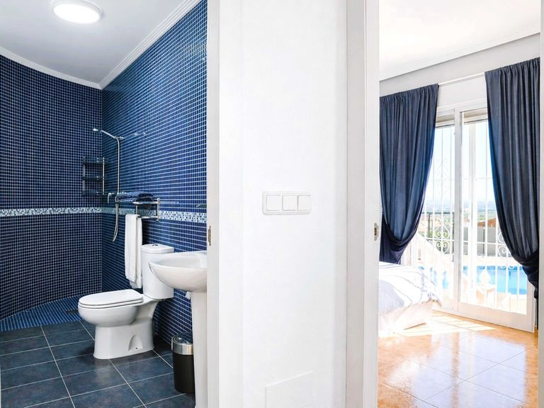Property thumbnail 25