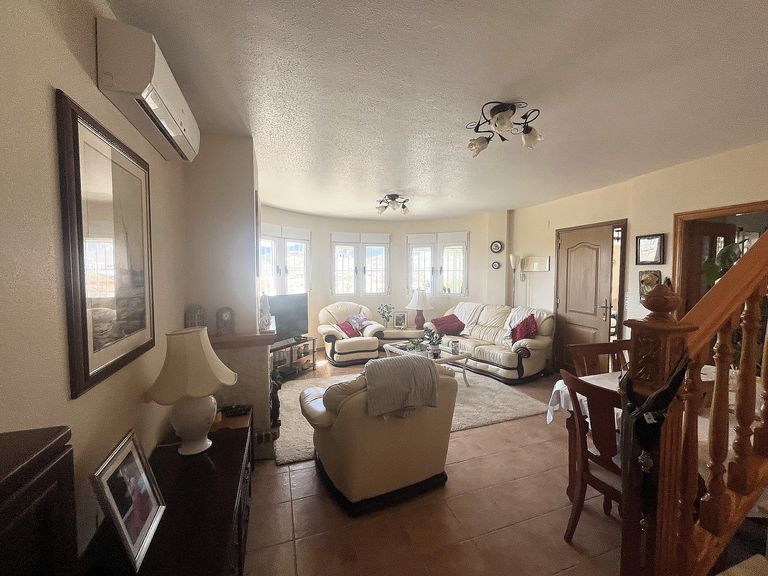 Property thumbnail 5