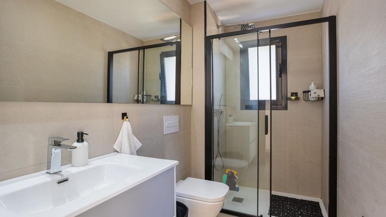 Property thumbnail 18