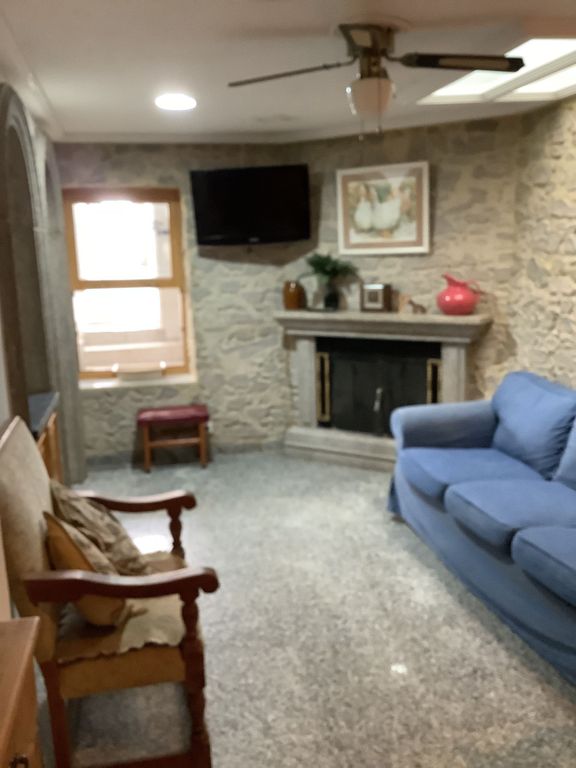 Property thumbnail 6