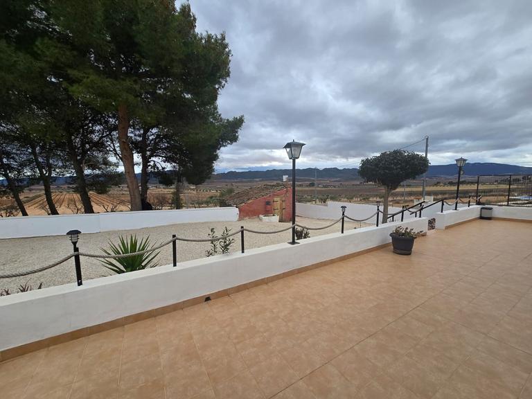 Property thumbnail 9