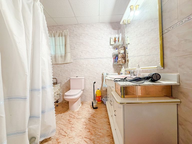 Property thumbnail 16