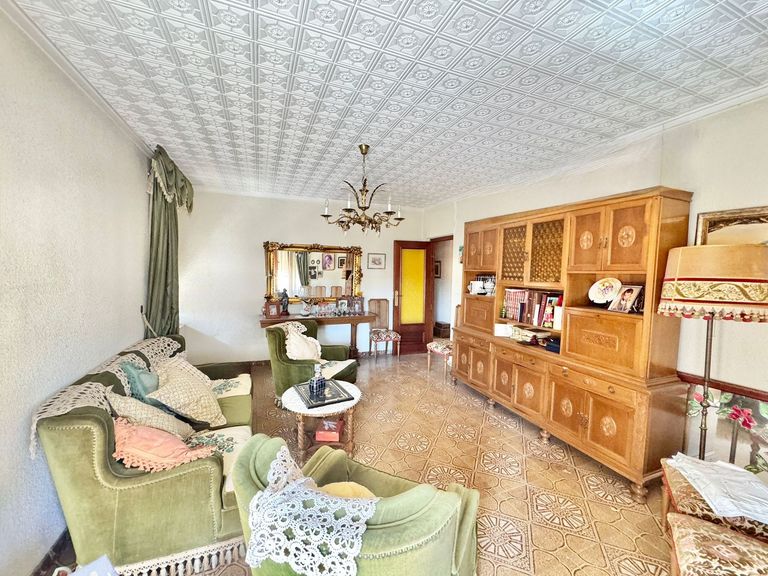 Property thumbnail 8