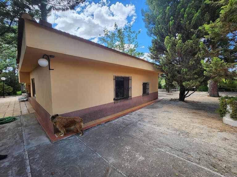 Property thumbnail 7