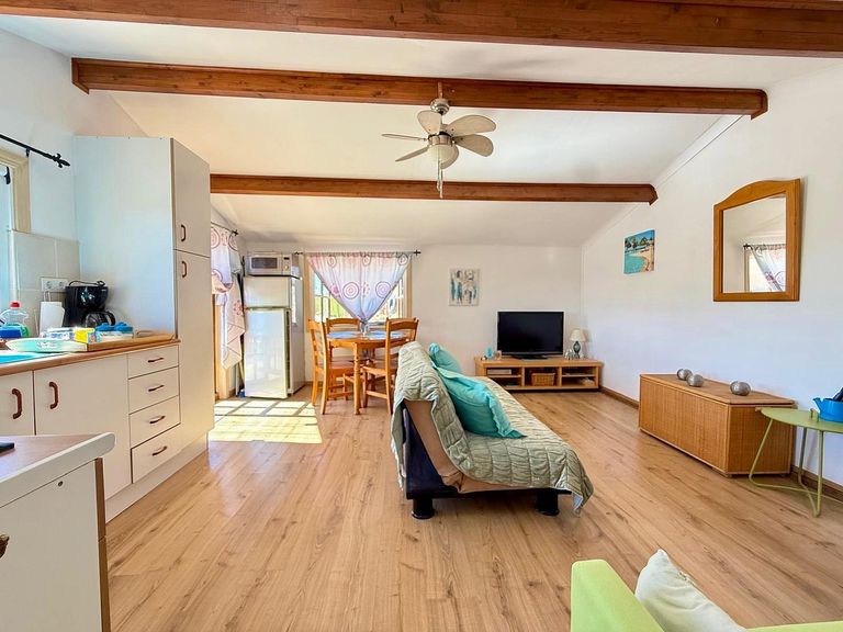 Property thumbnail 8