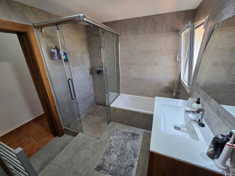 Property thumbnail 28
