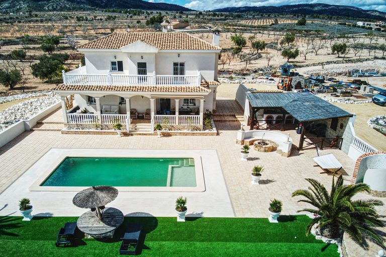 Property thumbnail 3