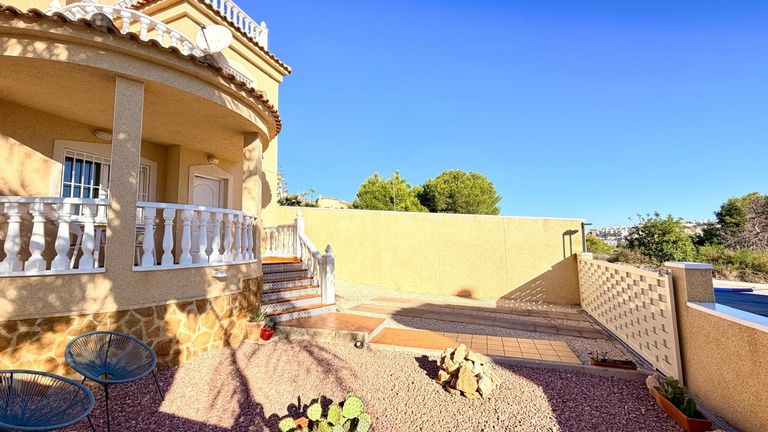Property thumbnail 8
