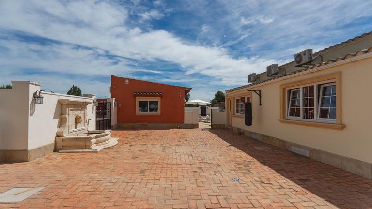 Property thumbnail 10