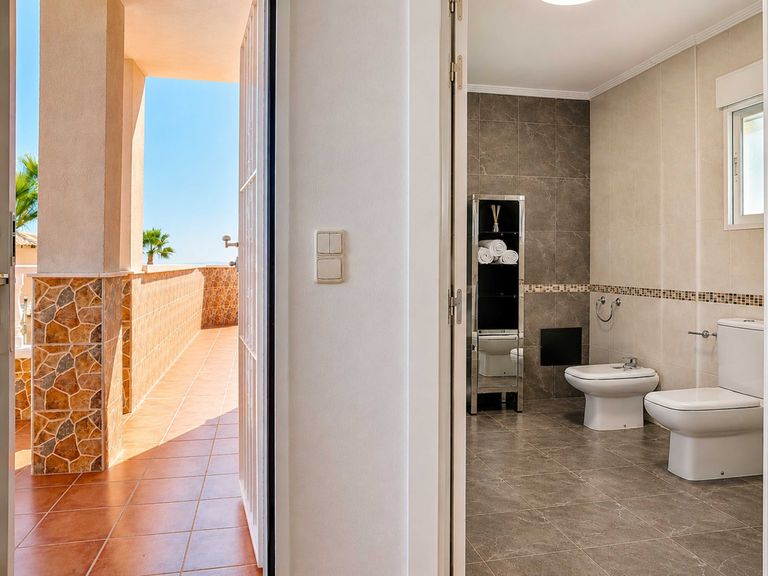 Property thumbnail 38