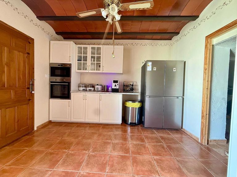 Property thumbnail 10