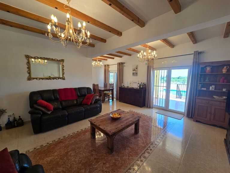 Property thumbnail 9