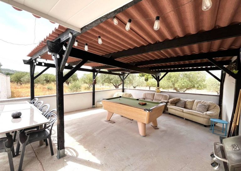 Property thumbnail 6