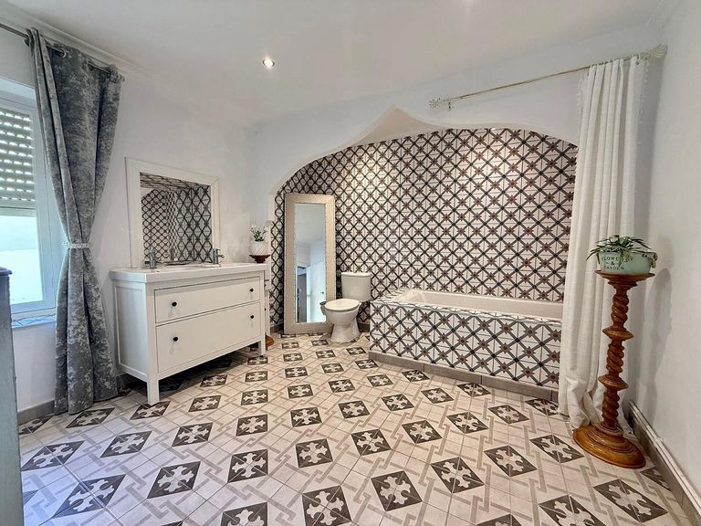 Property thumbnail 23