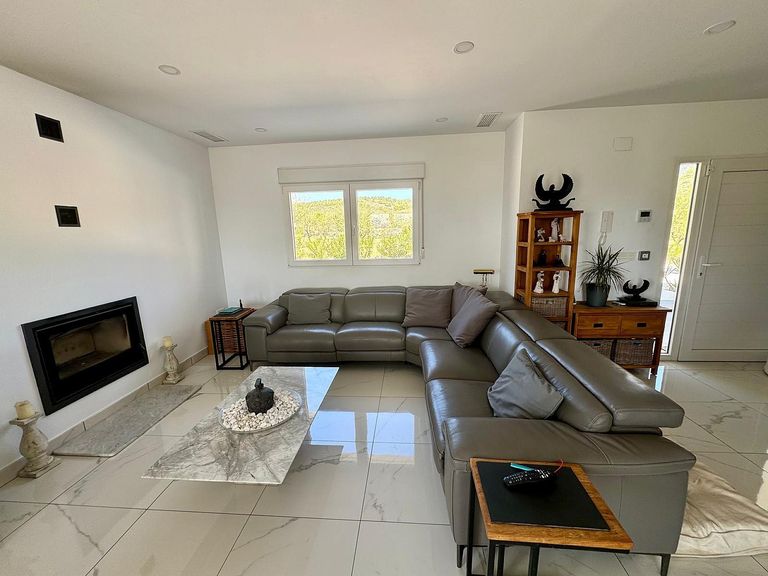 Property thumbnail 36