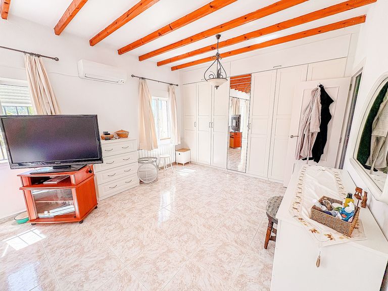 Property thumbnail 43