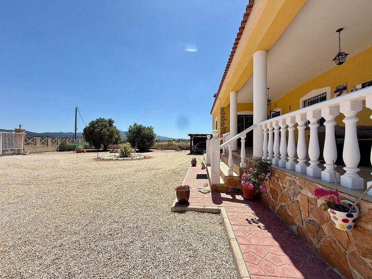 Property thumbnail 3