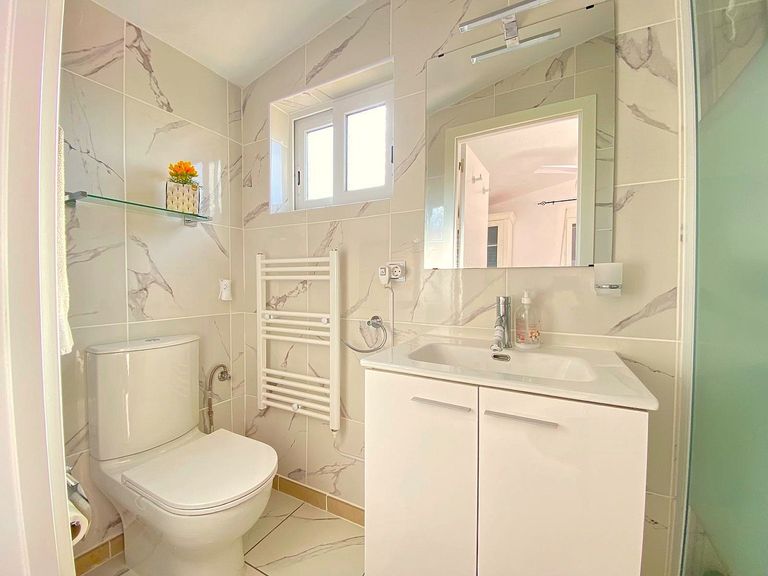 Property thumbnail 11