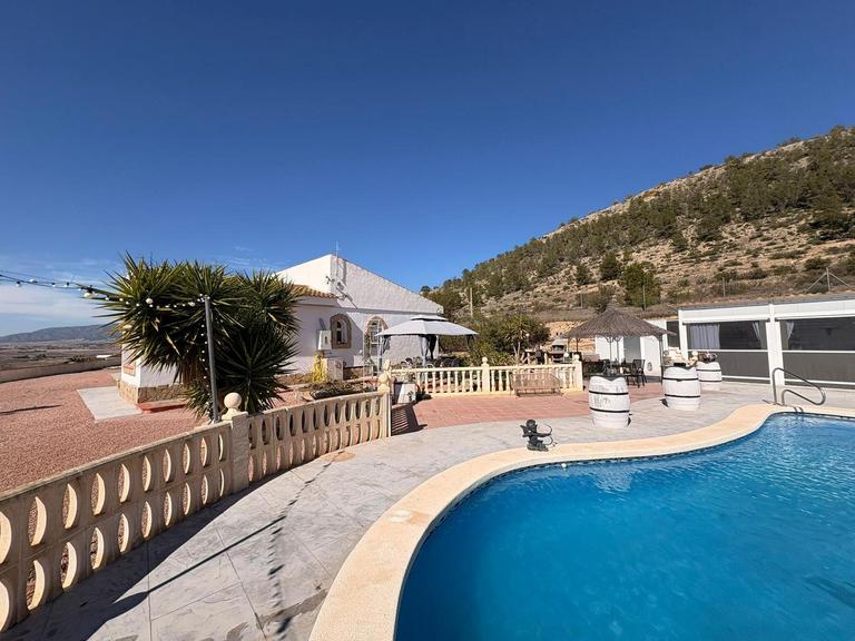 Property thumbnail 8