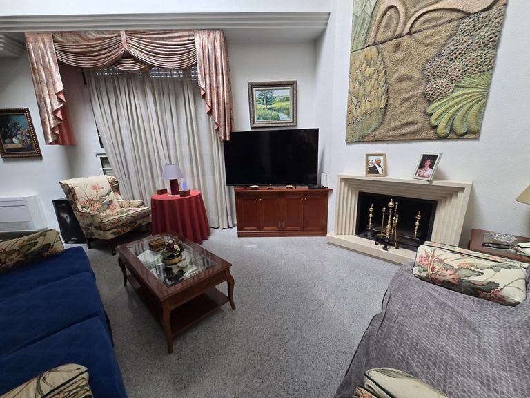 Property thumbnail 6