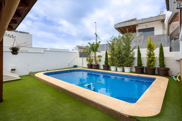 Property thumbnail 32
