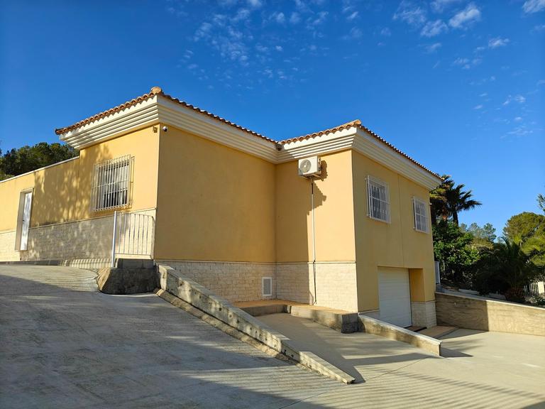 Property thumbnail 4
