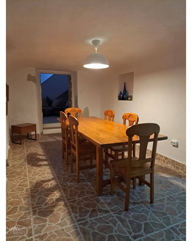 Property thumbnail 11