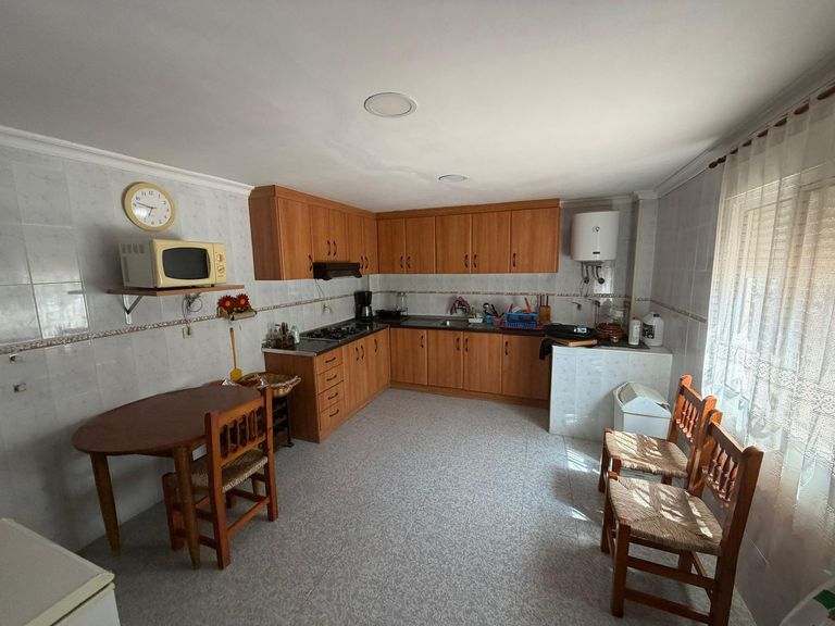 Property thumbnail 6