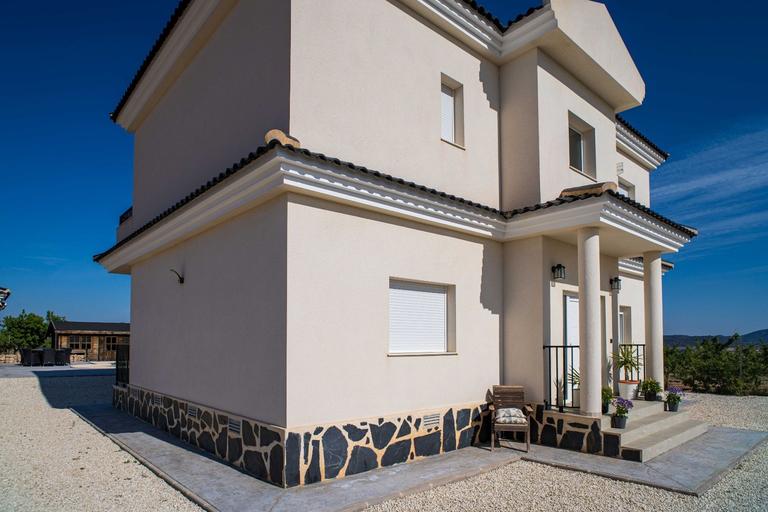 Property thumbnail 24