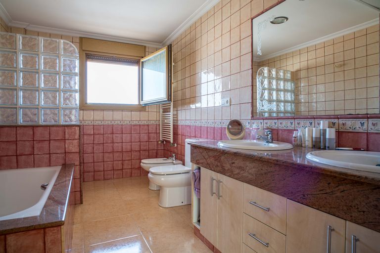 Property thumbnail 43
