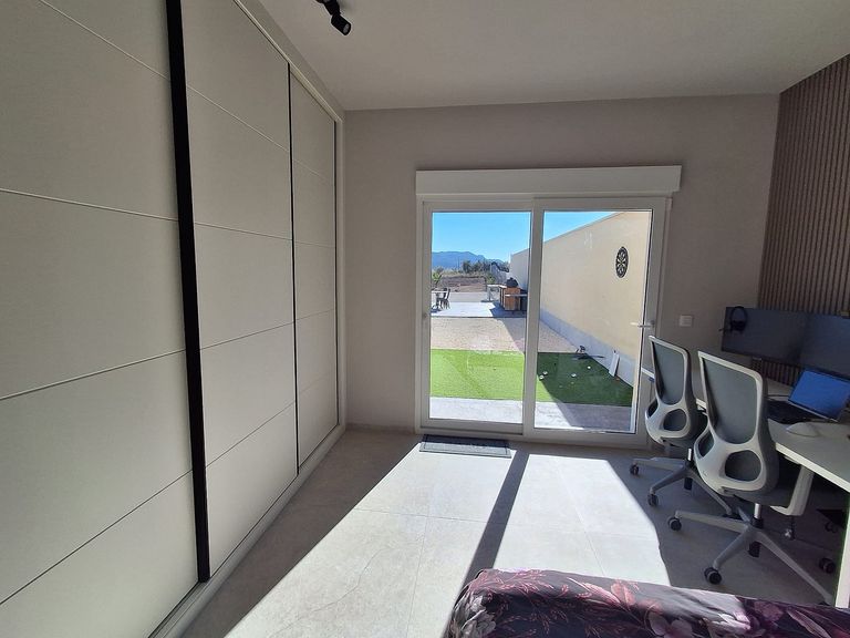 Property thumbnail 42