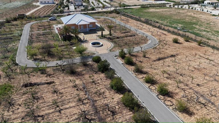 Property thumbnail 11