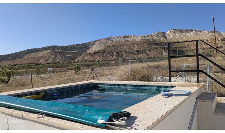 Property thumbnail 1