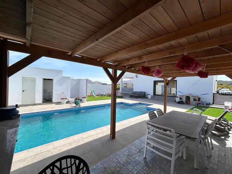 Property thumbnail 9