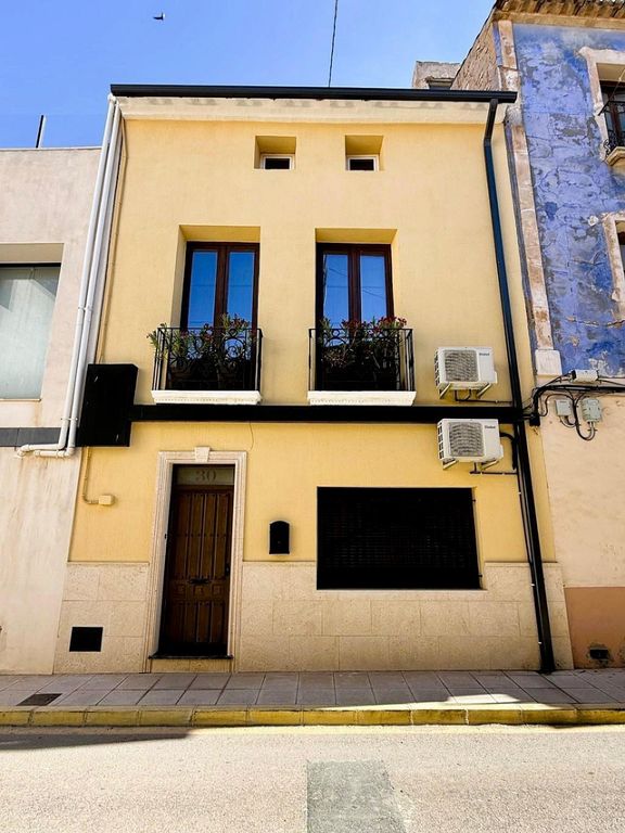 Property thumbnail 1