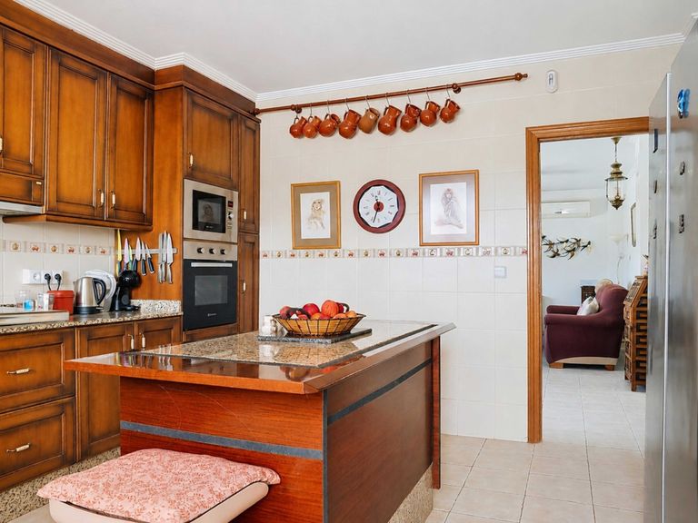 Property thumbnail 10