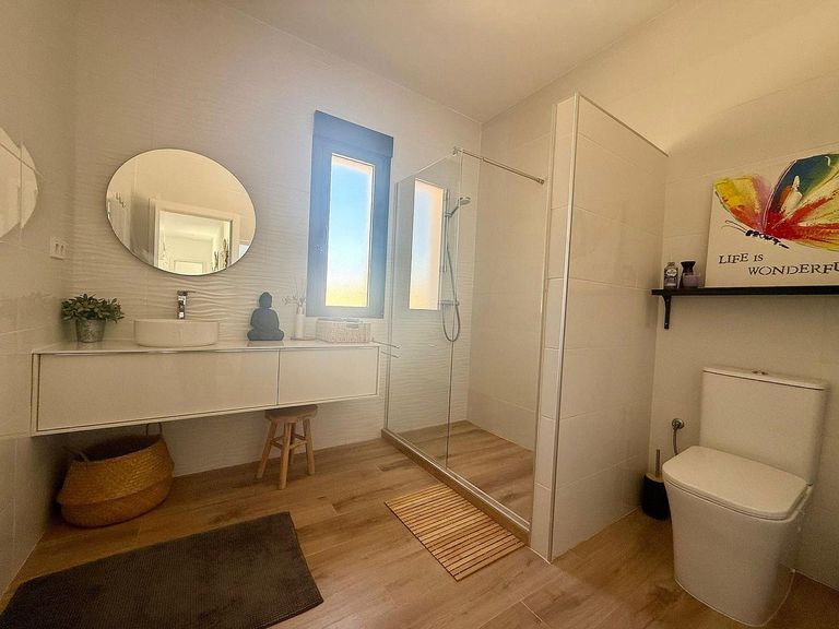 Property thumbnail 10