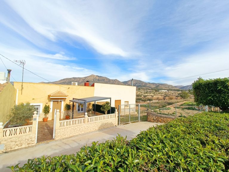 Property thumbnail 1