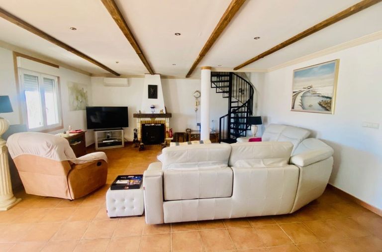 Property thumbnail 9