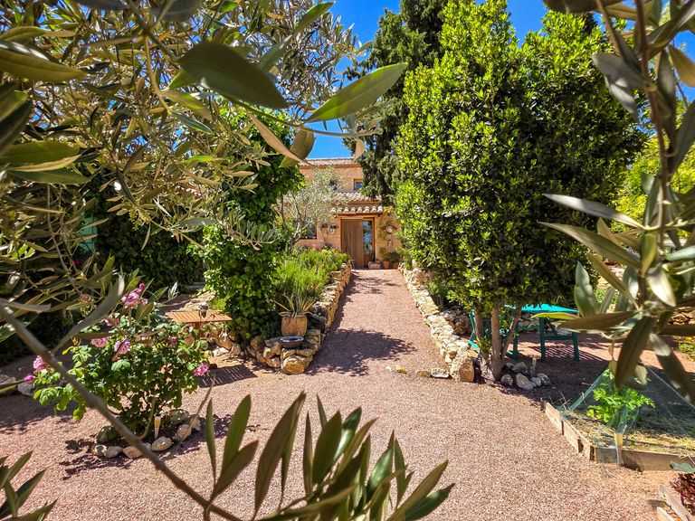 Property thumbnail 13